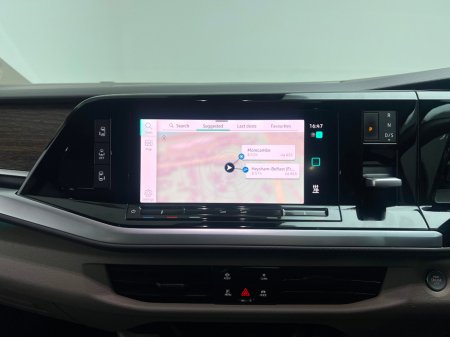 2023 Volkswagen Multivan STYLE 1.4 PHEV DSG *7 SEATER* €62,990 thumbnail