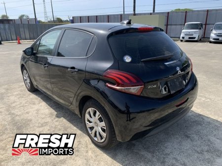 2017 Peugeot 208 *STYLE MODEL* €10,950