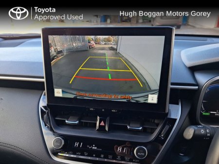 2024 Toyota Corolla Cross CROSS 1.8 LUNA €37,950 thumbnail