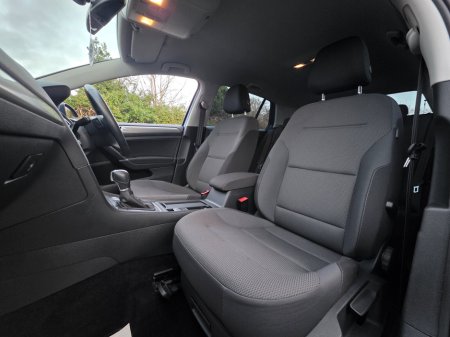 2016 Volkswagen Golf 1.2 TSI DSG 5DR 110HP Comfortline €13,990 thumbnail