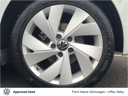 2025 Volkswagen Golf EDITION 75 AUTO 1.5 MHEV 116HP *PURE WHITE* *PRIVACY GLASS* *REAR VIEW CAMERA* *PCP FINANCE AVAILABLE FROM €265PM* €31,995 thumbnail