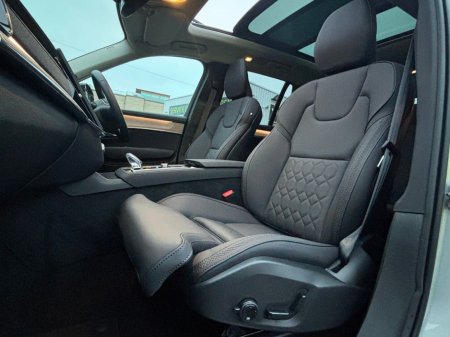 2025 Volvo XC90 T8 PLUS OPEN PAN ROOF €79,995 thumbnail