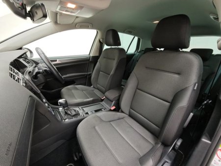 2018 Volkswagen Golf * Great Spec *1.2 TSI Automatic, Reversing camera €16,995 thumbnail