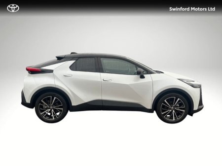 2025 Toyota C-HR C-HR HYBRID SOL €46,500