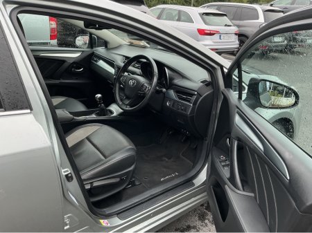 2017 Toyota Avensis 2.0 D-4D BUS EDITION PLUS OVERMOUNT 141BHP 4DR €10,995 thumbnail