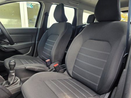 2023 Dacia Duster 1.5 Blue dCi 115 Expression €17,950 thumbnail