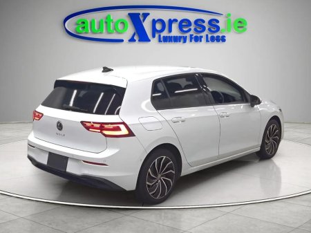 2022 Volkswagen Golf 2.0 TDI Active Automatic, Low mileage €29,995