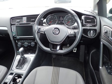 2016 Volkswagen Golf Highline 1.2 5Dr Automatic * Fabulous Spec * €15,750 thumbnail