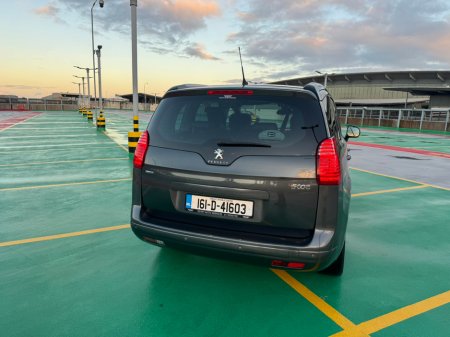 2016 Peugeot 5008 