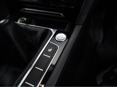 2017 Volkswagen Passat 2017 Passat HIGHLINE/96k km/New NCT/1yr warranty €17,888 thumbnail