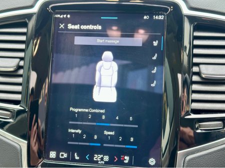 2024 Volvo XC90 ++BLONDE LEATHER++ T8 ULTIMATE RECHARGE AWD €73,950 thumbnail