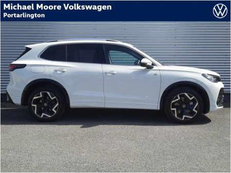 2026 Volkswagen Tiguan R-LINE 2.0TDI 150HP DSG €64,315 thumbnail