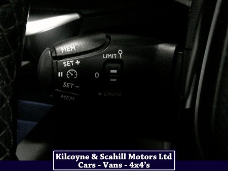 2019 Peugeot 3008 ACTIVE BLUEHDI S/S A €21,950 thumbnail