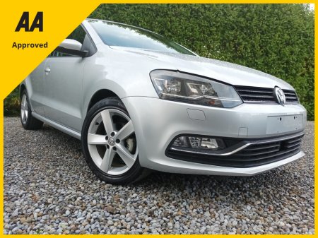 2017 Volkswagen Polo HIGHLINE 1.2 TSI AUTOMATIC LEATHER AND SUEDE INTERIOR HEATED FRONT SEATS ALLOYS FRONT FOGS REVERSE CAMERA APPLE CAR PLAY & ANDROID AUTO CRUISE CONTROL 2 YEARS NCT 1 YEARS ROAD TAX