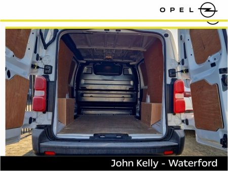 2023 Renault Trafic L2H1 1.5 DIESEL €16,599