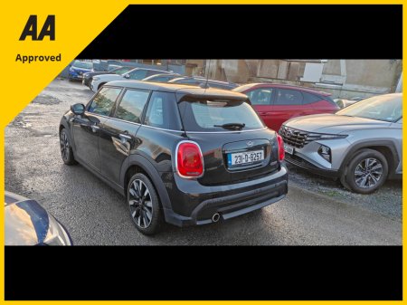 2023 MINI Cooper 2023 Auto Exclusive 5 Door 37369kms €28,950 thumbnail