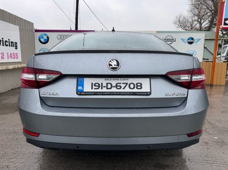 2019 Skoda Superb LAURIN & KLEMENT 2.0 TDI 190BHP D 4DR AUTO €18,800 thumbnail