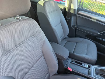 2016 Volkswagen Golf 1.2 TSI 5DR AUTO LOW KMS €13,950 thumbnail