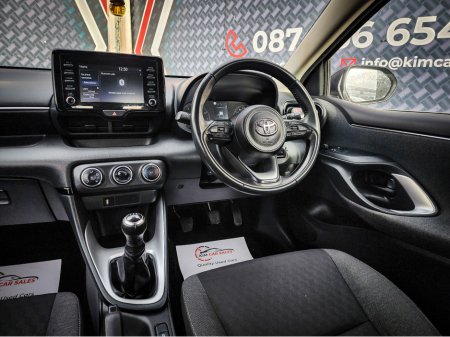 2022 Toyota Yaris 1.0 LUNA 4DR 1 Year Warranty €14,250 thumbnail