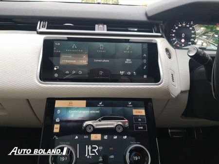 2024 Land Rover Range Rover Velar 2.0 I4 PHEV 404 PS 4WD R-Dynamic S €69,955 thumbnail