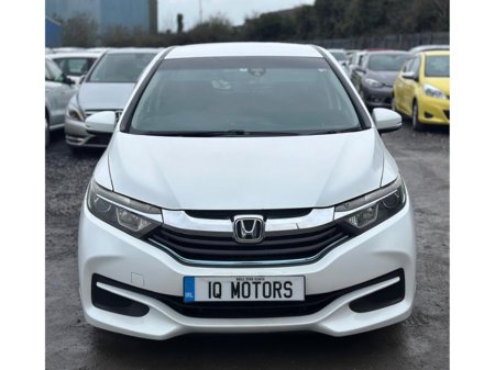 2017 Honda Shuttle 1.5L Petrol-Hybrid Estate Automatic €12,495