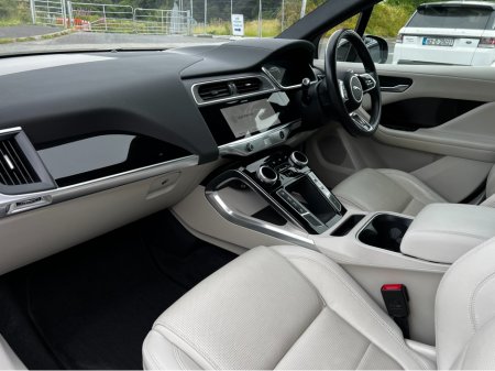 2022 Jaguar I-Pace BLACK EDITION 400PS AWD €31,950 thumbnail