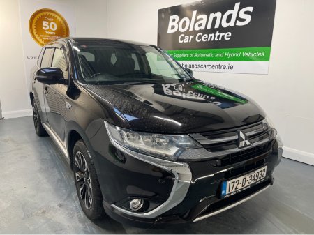 2017 Mitsubishi Outlander HYBRID 2.0 PHEV AUTOMATIC 5DR MODEL  www.bolandscarcentre.ie €17,900