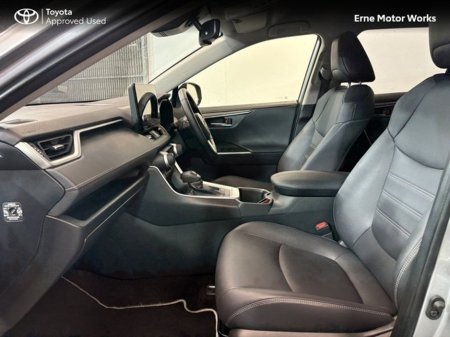 2025 Toyota Rav4 RAV4 HYBRID SOL €47,950 thumbnail