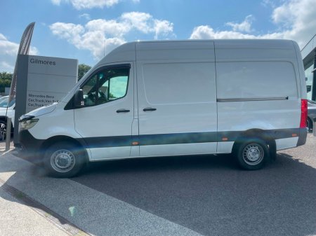 2024 Mercedes-Benz Sprinter 317 MWB High Roof RWD