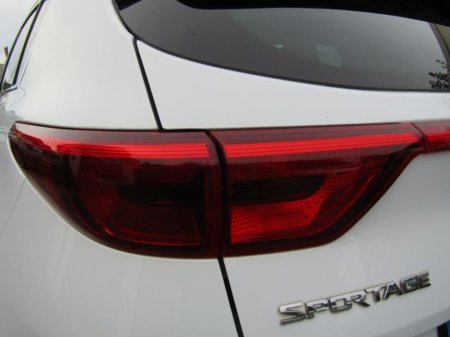 2017 Kia Sportage EX 5DR. LOW KLMS. €15,950 thumbnail