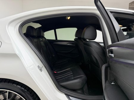 2018 BMW 5 Series 520i M SPORT €23,990 thumbnail