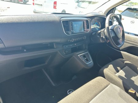 2023 Opel Vivaro E-COMBI L1 100KW-50KWH BATT 3DR