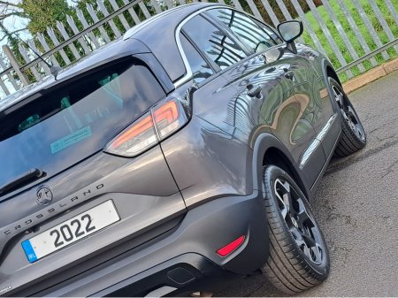 2022 Opel Crossland ULTIMATE 1.2TURBO 130BHP **LEATHER/SUEDE INTERIOR** €19,950 thumbnail