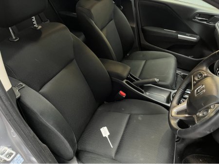 2020 Honda Grace €16950! 2020 HONDA GRACE HYBRID LX SENSING 1.5 AUTOMATIC / REVERSE CAMERA / CRUISE CONTROL €16,950 thumbnail