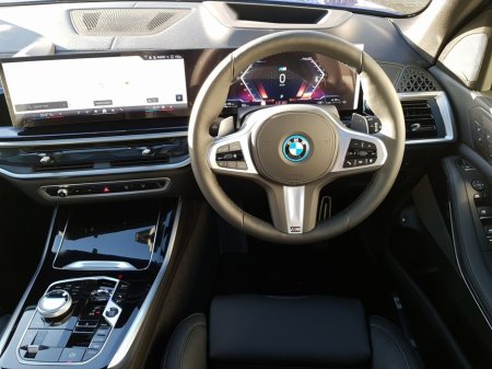 2026 BMW X5 xDrive50e M Sport thumbnail