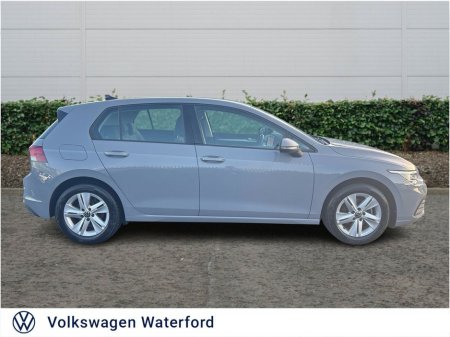 2024 Volkswagen Golf 1.0 TSI 110HP Life €24,975
