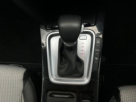 2021 Kia XCeed Phev 5DR Auto €19,950 thumbnail