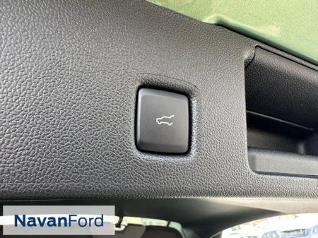 2026 Ford Kuga St-Line X 2.5 243Ps Plug-in Hybrid €48,500 thumbnail