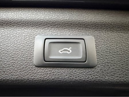 2024 Audi Q3 S LINE 45 TFSI E//LOW MILEAGE//FULL LEATHER//REVERSE CAMERA//FINANCE PACKAGES// €46,950 thumbnail