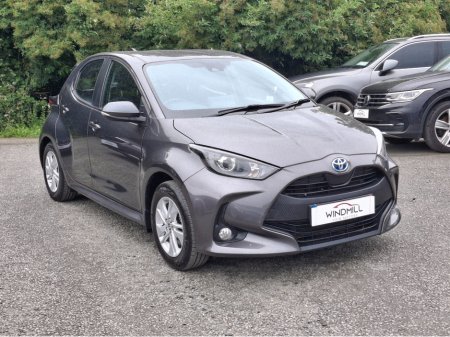 2023 Toyota Yaris 1.5 HYBRID LUNA 4DR €17,950