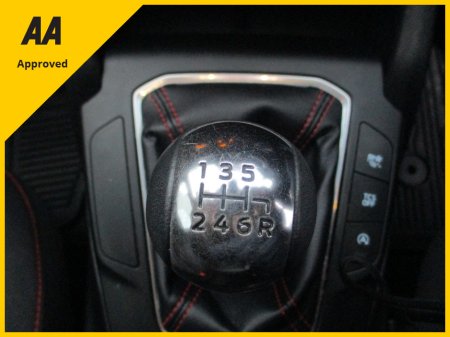 2019 Ford Focus ST-LINE 1.0 ECOBOOST WITH A LONG NCT TEST FULLY SERVICED AND READY TO GO €17,500 thumbnail