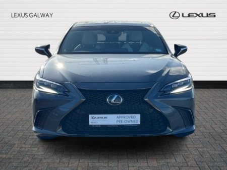 2024 Lexus ES 300 H F-Sport Cloud Navi & Lexus Link // Remote Central Locking // Electric Mirrors // Heated Mirrors // Apple Carplay // Android Auto €57,945