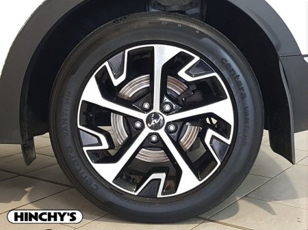 2022 Kia Sportage 1.6 CRDi SCR Diesel 115 hp K3 6MT €33,900 thumbnail