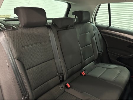 2020 Volkswagen Golf (201) GOLF 2.0TDI COMFORTLINE 150BHP DSG LOW KMS VW/AUDI SPECIALISTS WWW.DENISDARCYCARS.IE €24,950 thumbnail