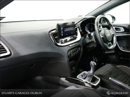 2025 Kia Ceed 1.0 GTL MY25 €27,495 thumbnail