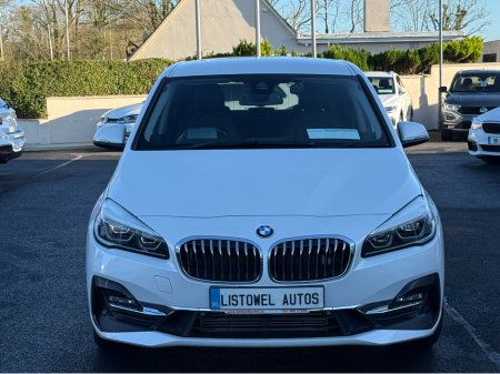 2019 BMW 2 Series 218D LUXURY 2.0 AUTO * SERVICE BOOK PRESENT WITH 8 SERVICE STAMPS, REAR VIEW CAMERA, PARKING SENSORS FRONT & REAR, APPLE CARPLAY//ANDROID AUTO, ADAPTIVE CRUISE CONTROL, 3 STAGE HEATED SEATS * €19,950 thumbnail