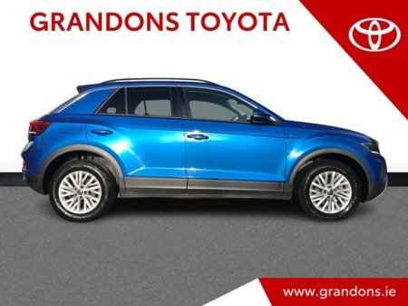 2023 Volkswagen T-Roc LIFE 1.0 TSI MANUAL - GRANDONS €25,995 thumbnail
