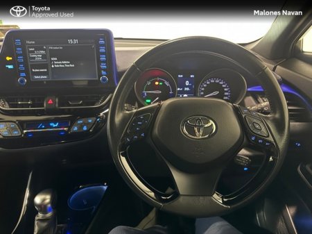 2020 Toyota C-HR 1.8 HYB LUNA SPORT 4 4DR AUTO €22,950 thumbnail