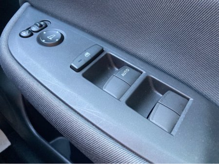 2020 Honda Fit 1.5i Petrol Hybrid Automatic €18,250 thumbnail