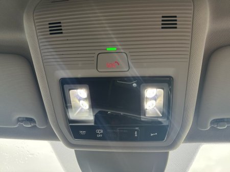 2023 Volkswagen Golf 2.0 TDI 115HP Life €24,975 thumbnail